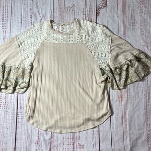 Hummingbird Ribbed stretch Cream Blouse with lace & boho sleeves oversized
